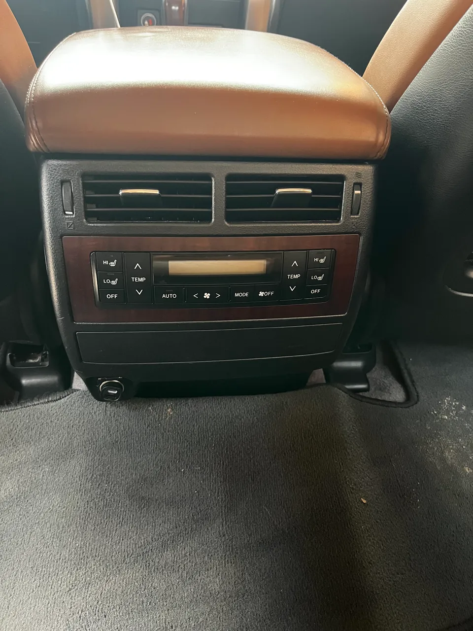 Toyota Land Cruiser - фото 14