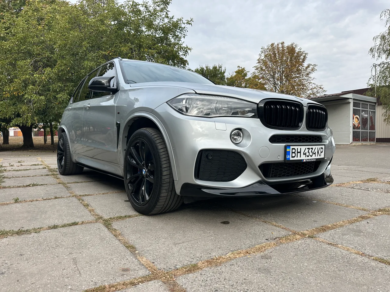 BMW X5 - фото 2