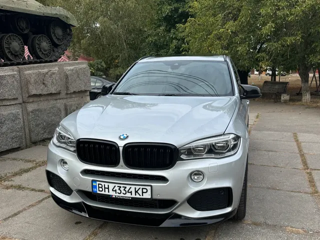 BMW X5 - фото 4