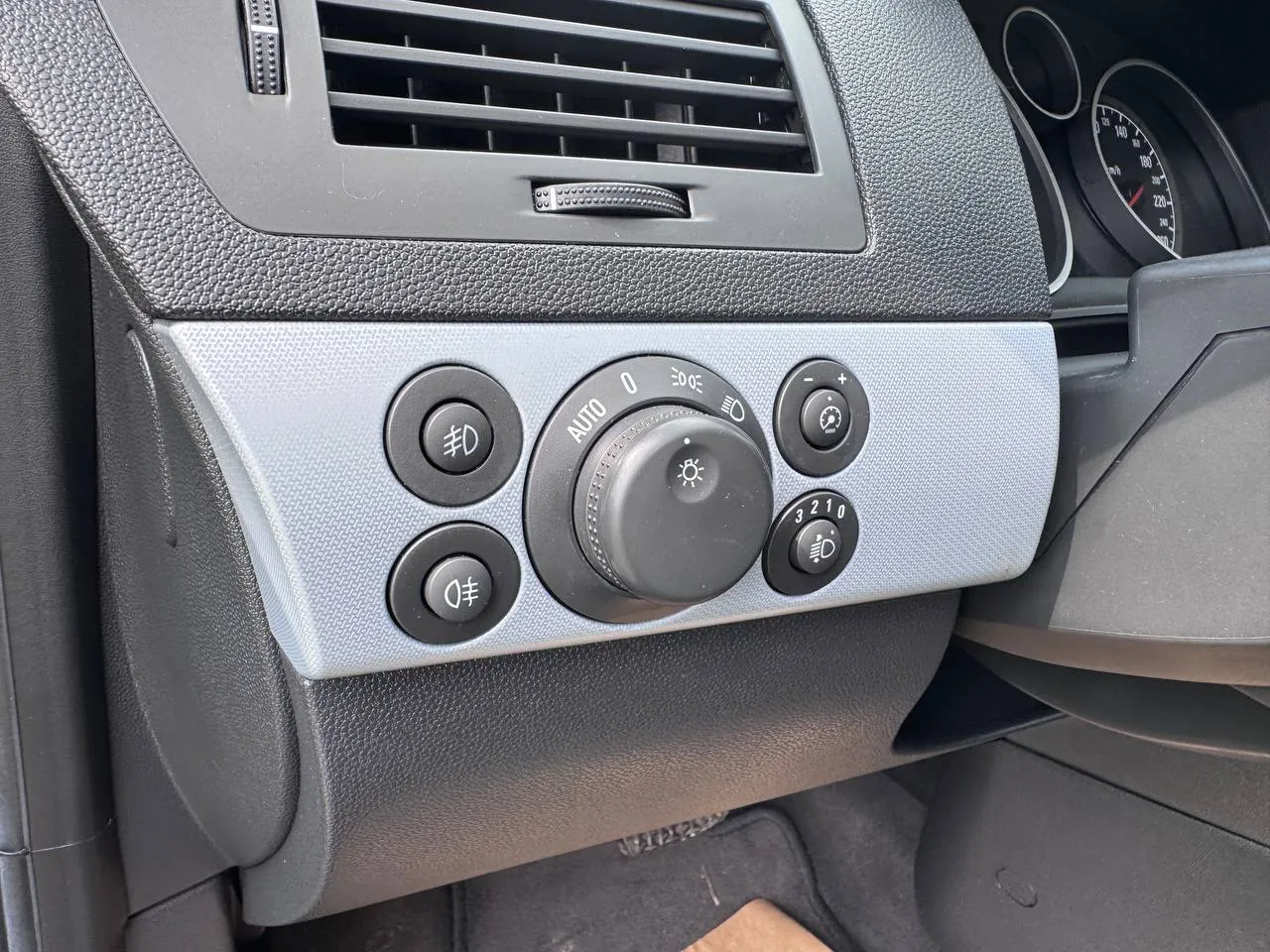 Opel Astra - фото 20