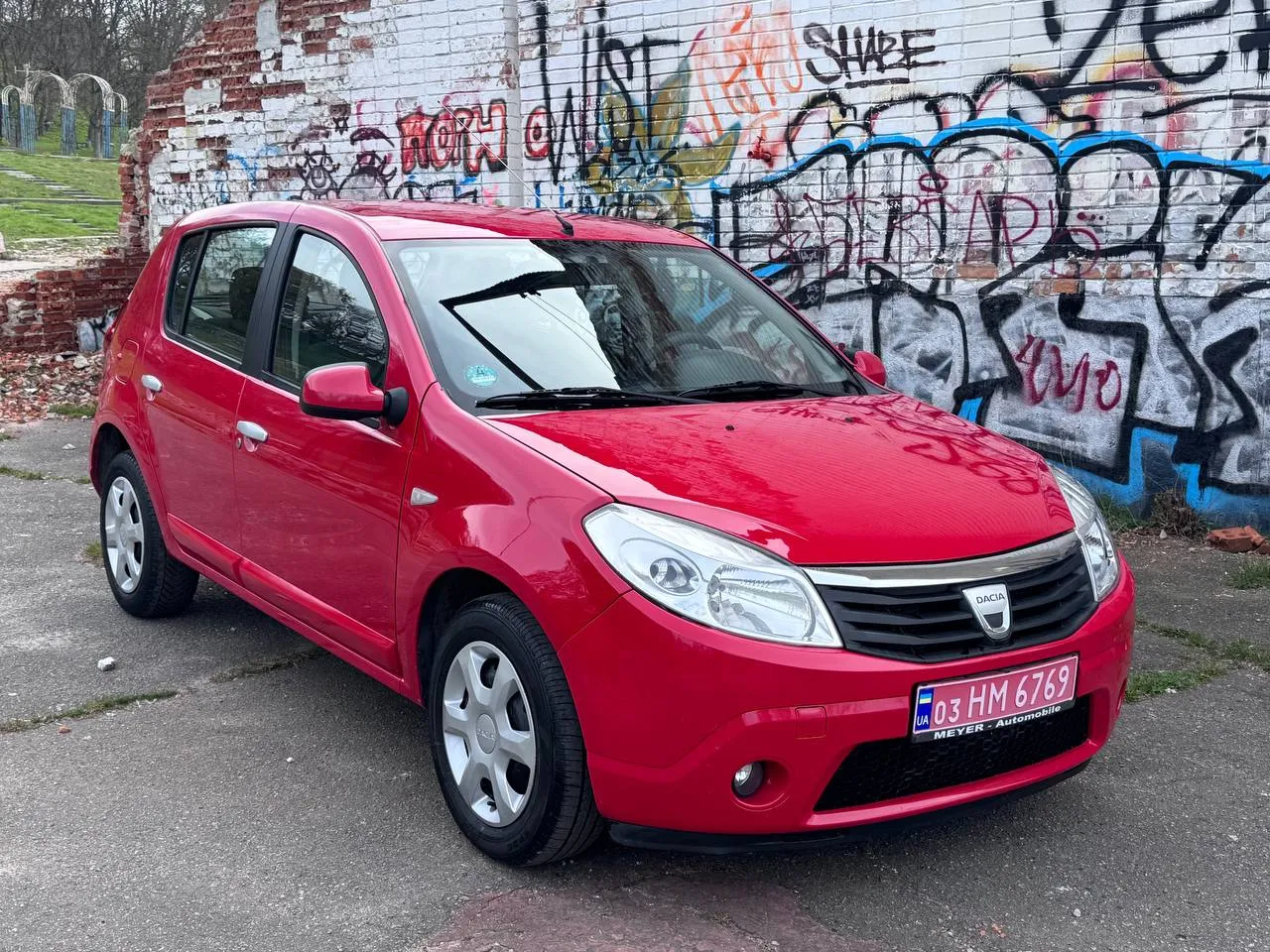 Dacia Sandero - фото 4