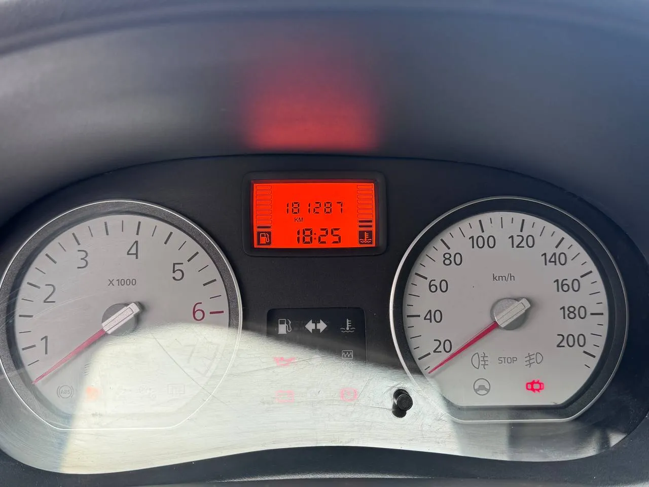 Dacia Sandero - фото 14