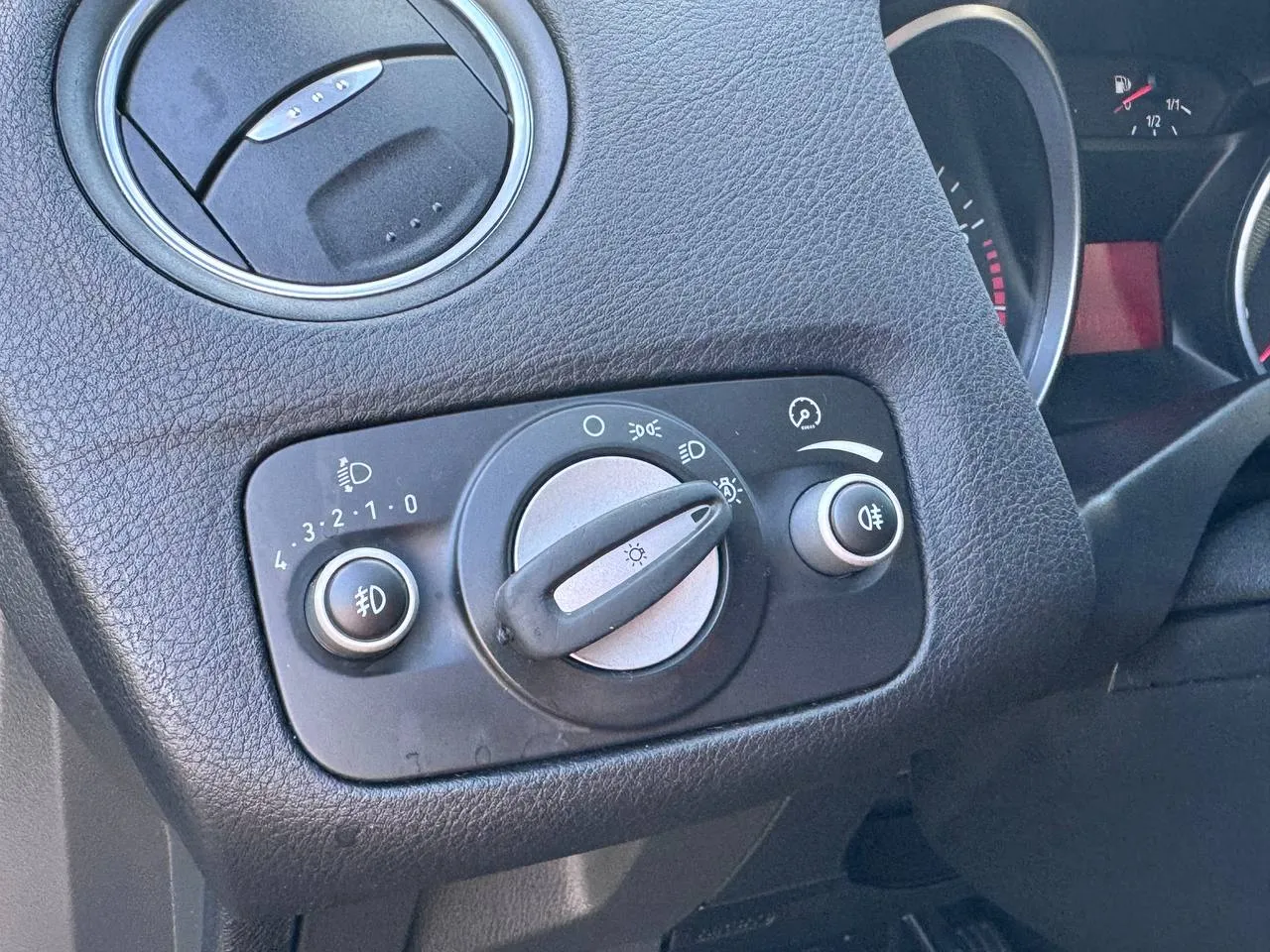 Ford Mondeo - фото 16