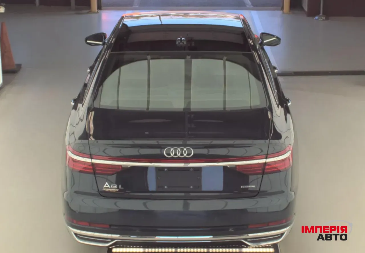 Audi A8 - фото 5