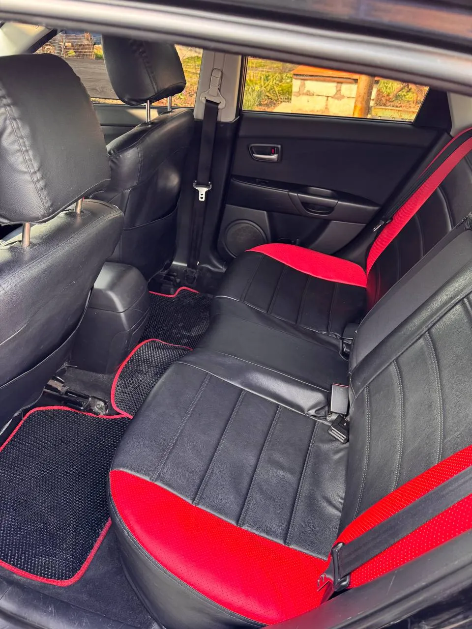 Mazda 3 - фото 17