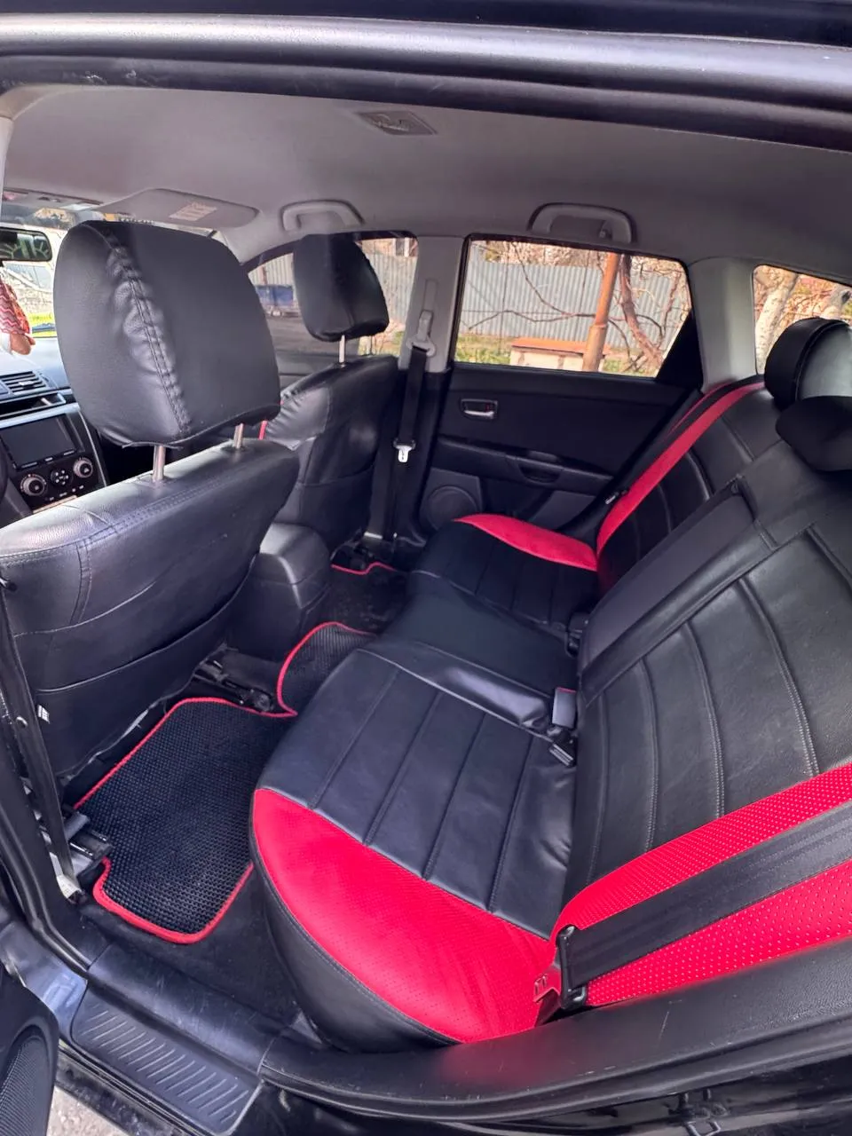 Mazda 3 - фото 14