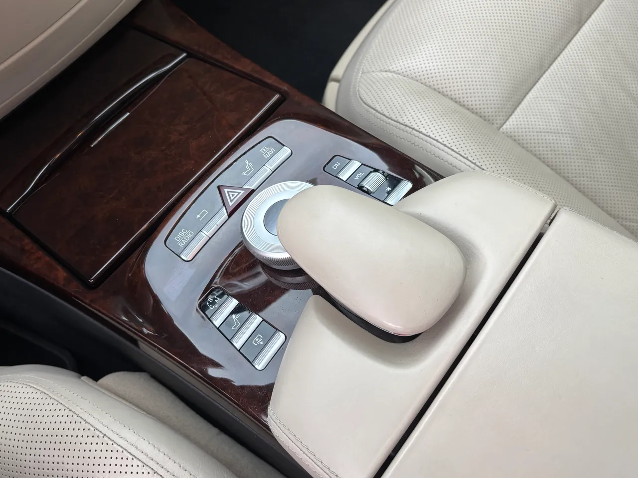 Mercedes-Benz S-Класс - фото 15
