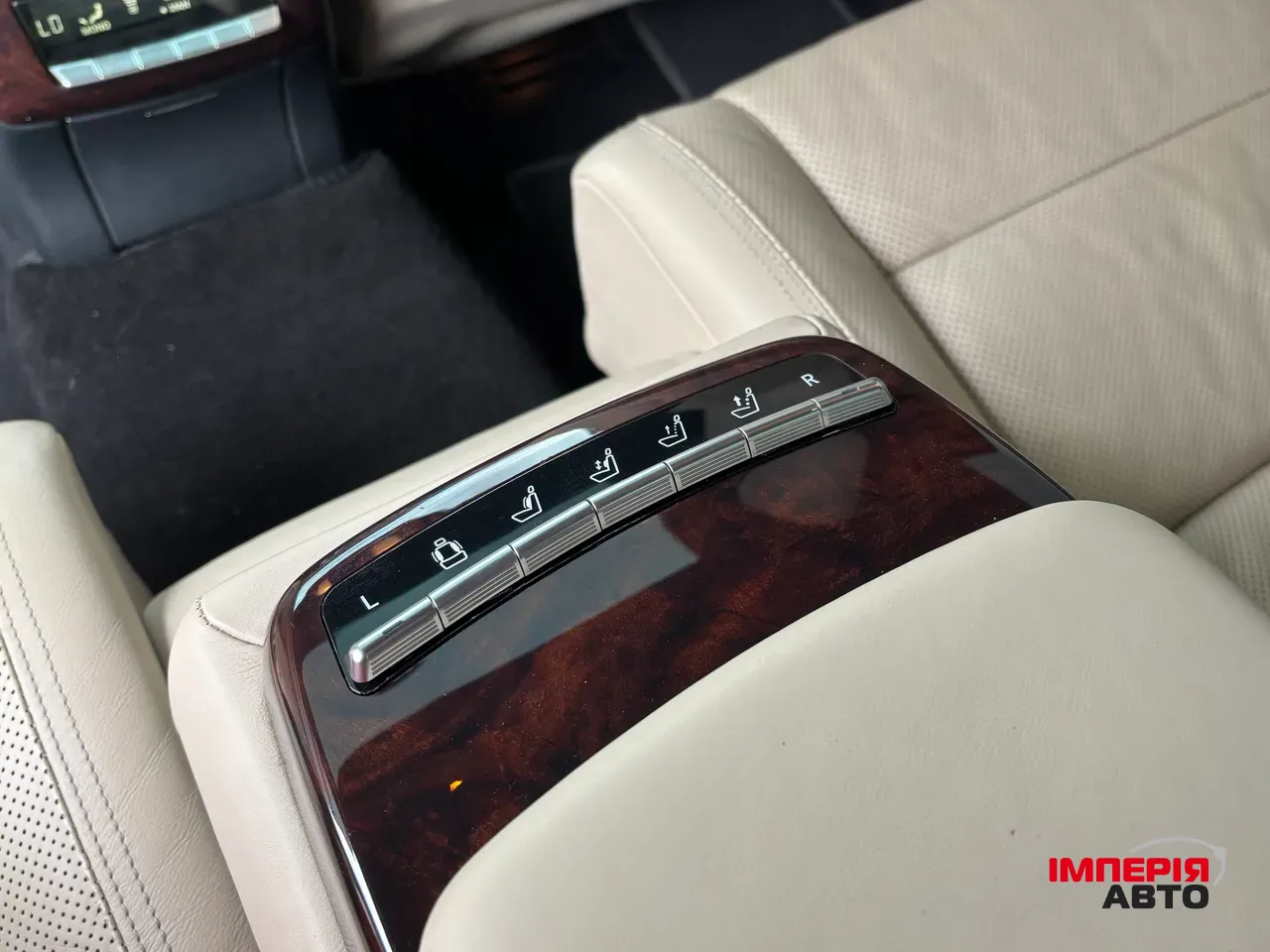 Mercedes-Benz S-Класс - фото 23