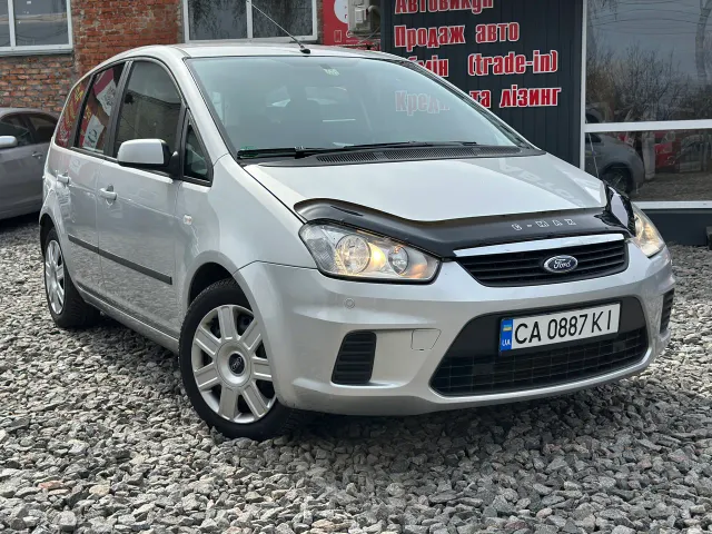 Ford C-MAX - фото 1