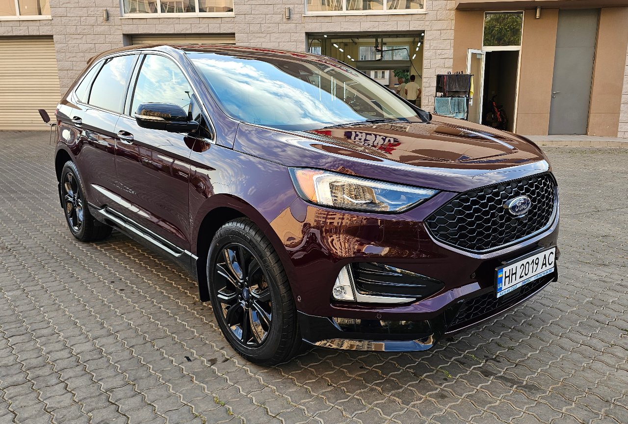 Ford Edge - фото 1