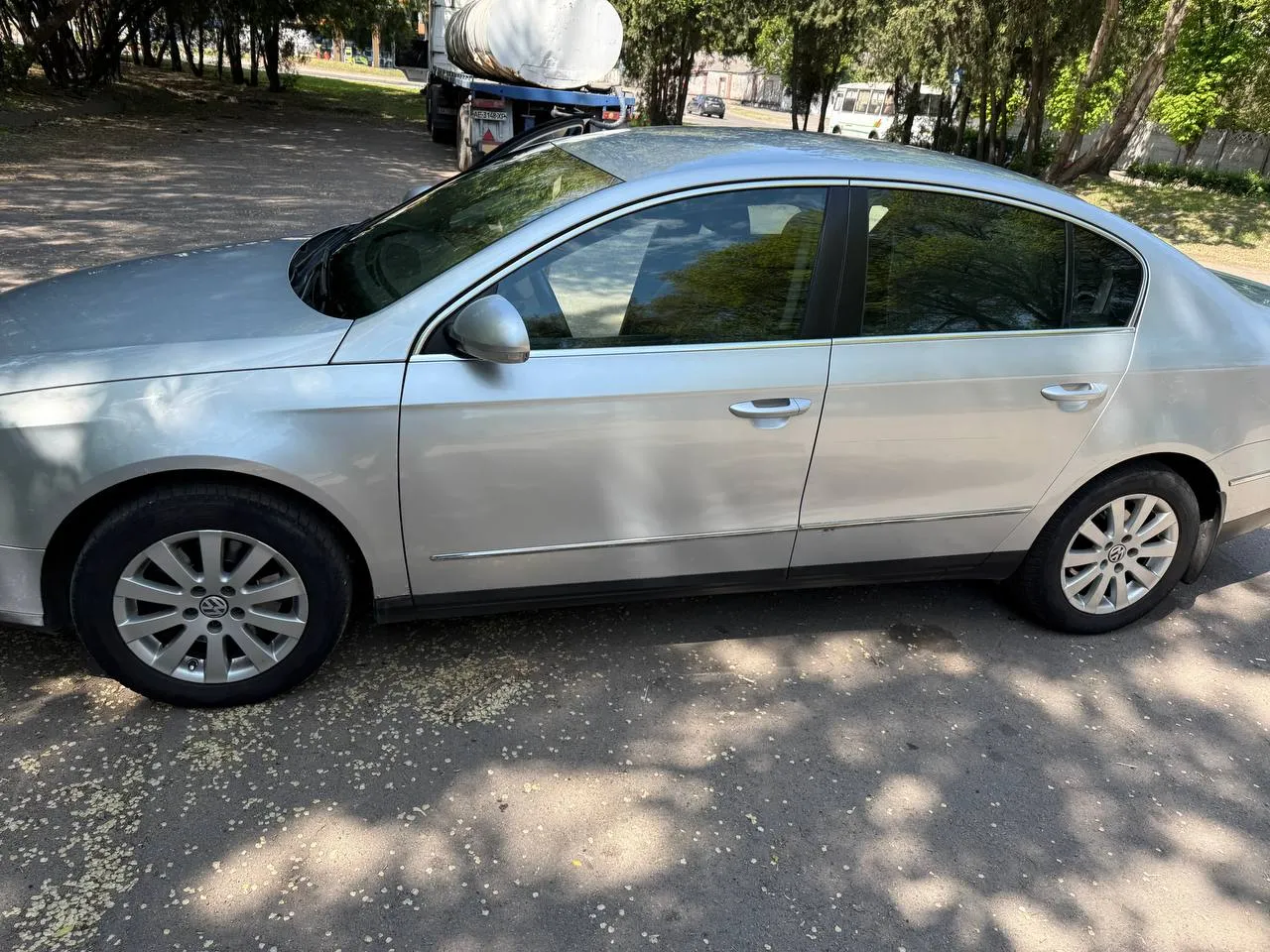 Volkswagen Passat - фото 5