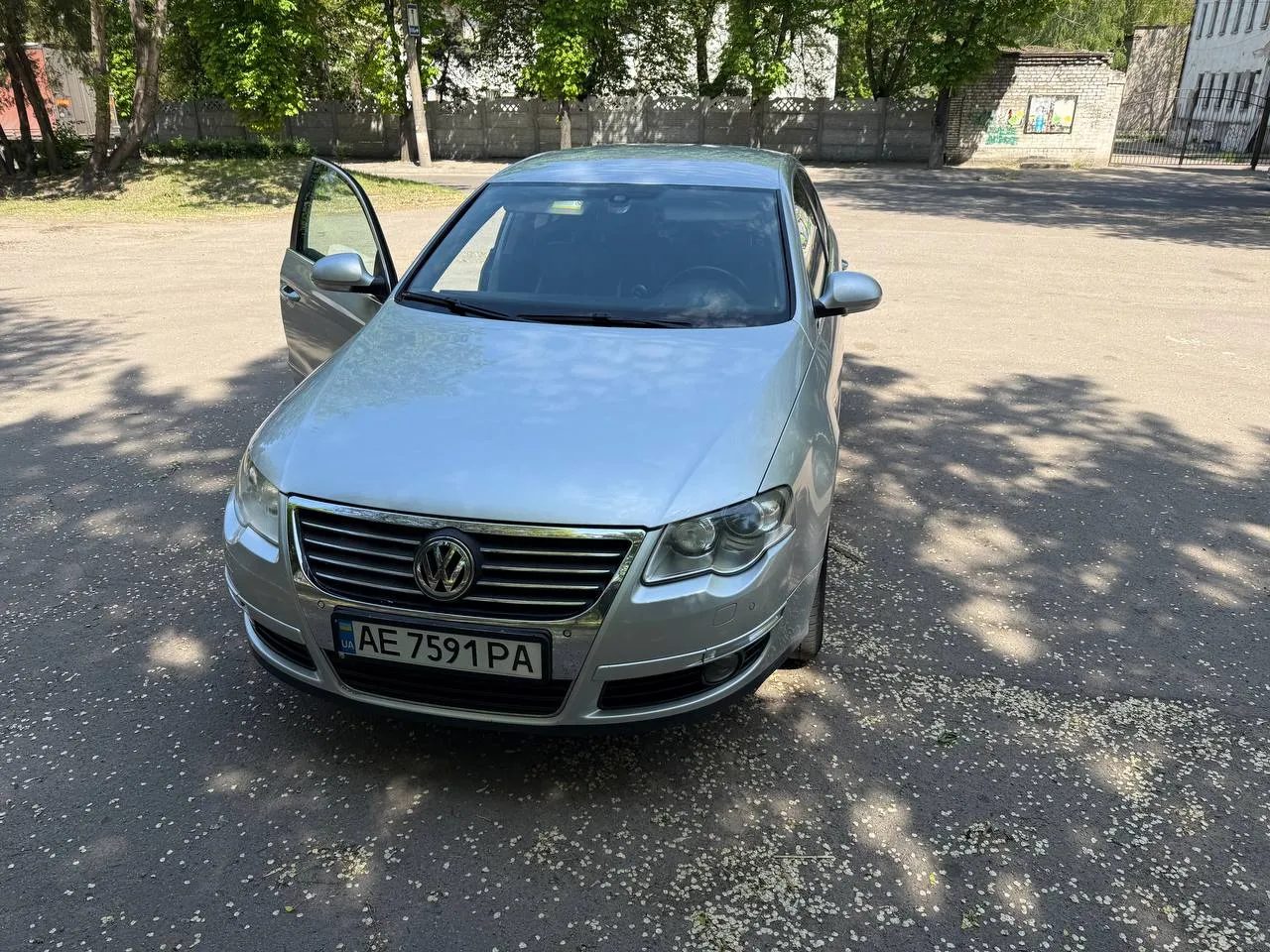 Volkswagen Passat - фото 4