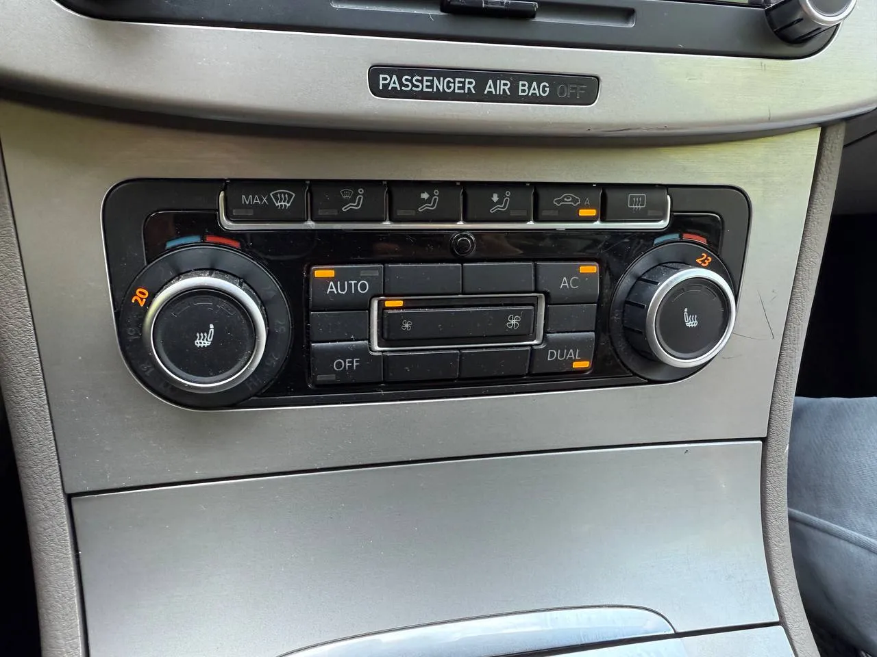 Volkswagen Passat - фото 18