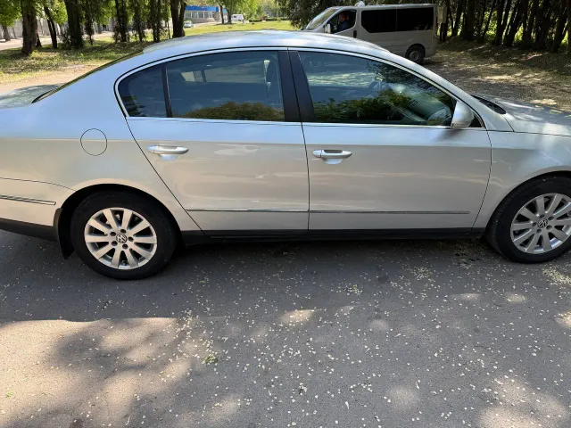 Volkswagen Passat - фото 2