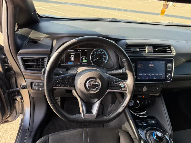 Nissan Leaf - фото 5