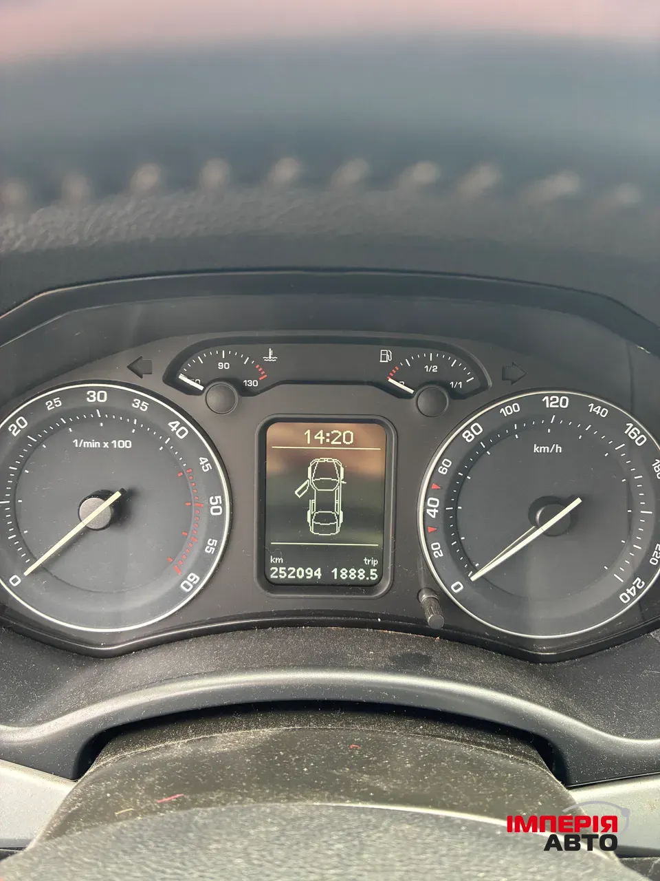 Skoda Octavia - фото 12