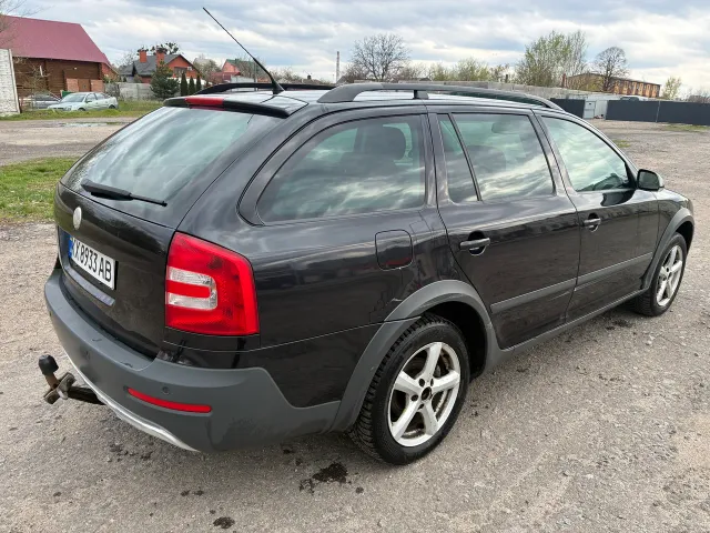 Skoda Octavia - фото 4