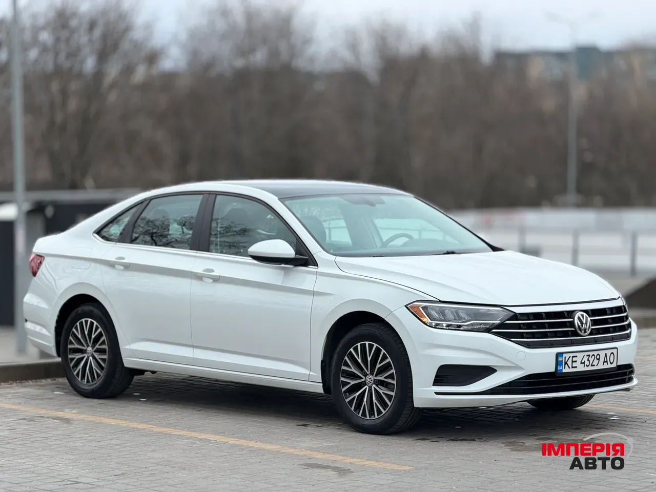Volkswagen Jetta - фото 4