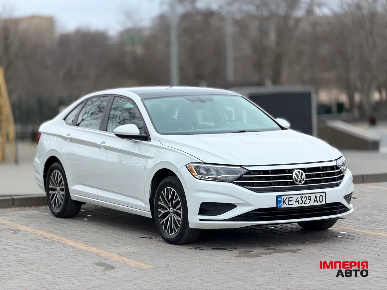 Volkswagen Jetta - фото 3