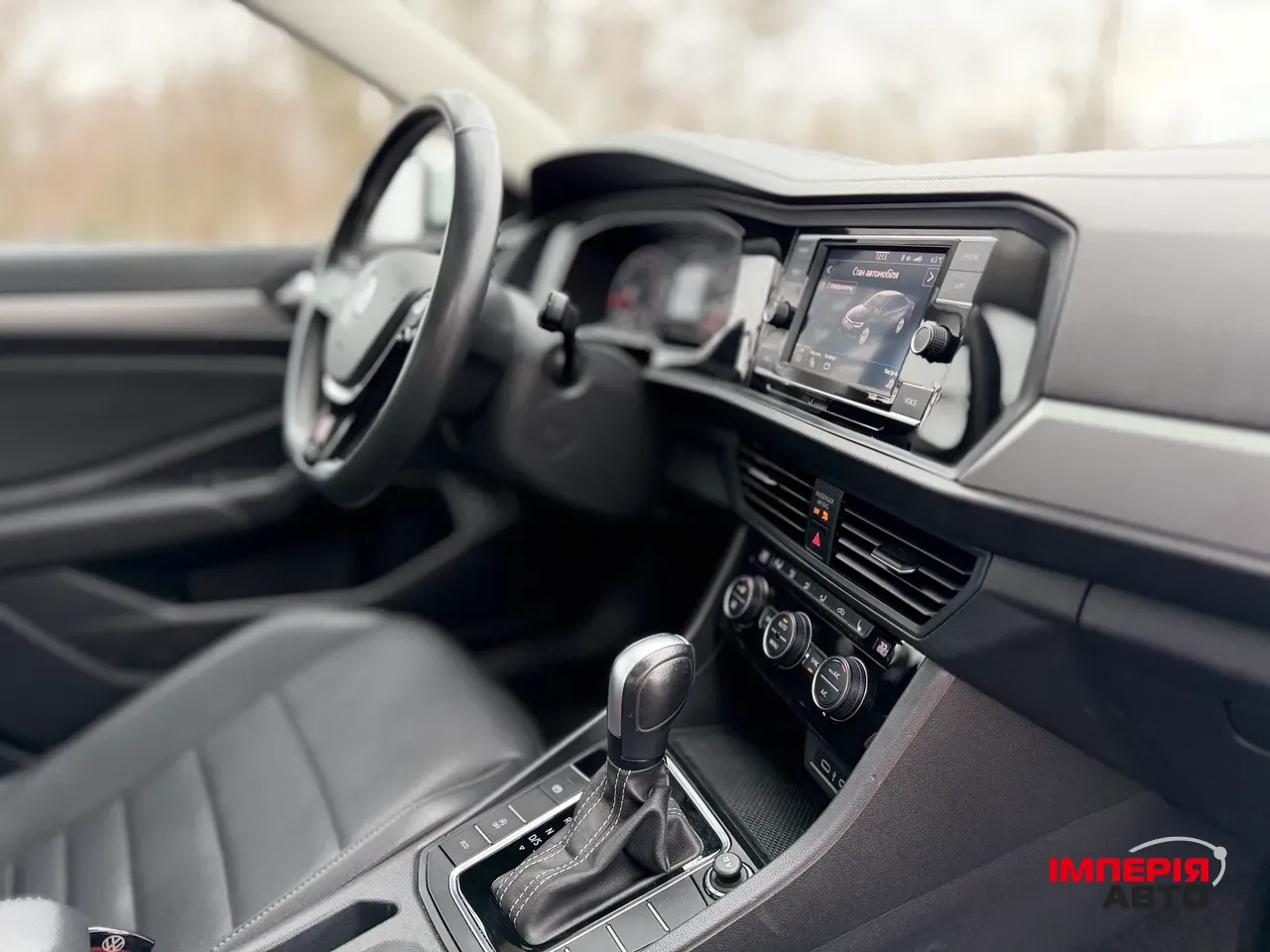 Volkswagen Jetta - фото 18