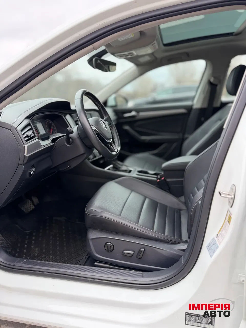 Volkswagen Jetta - фото 15