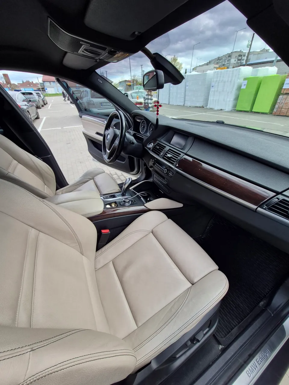 BMW X6 - фото 14