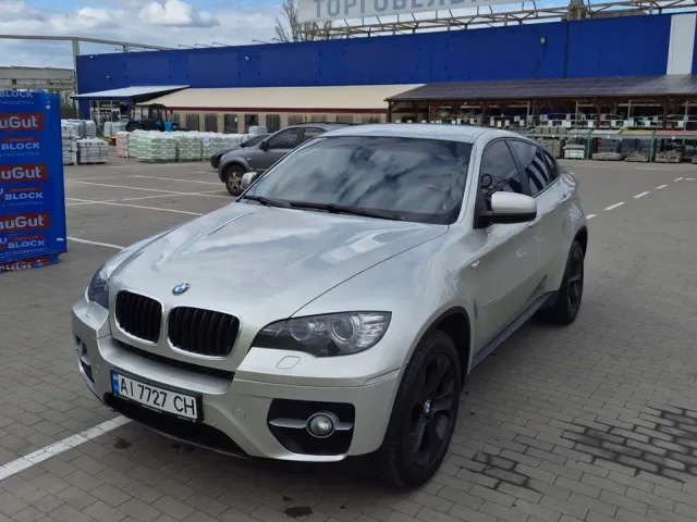 BMW X6 - фото 1