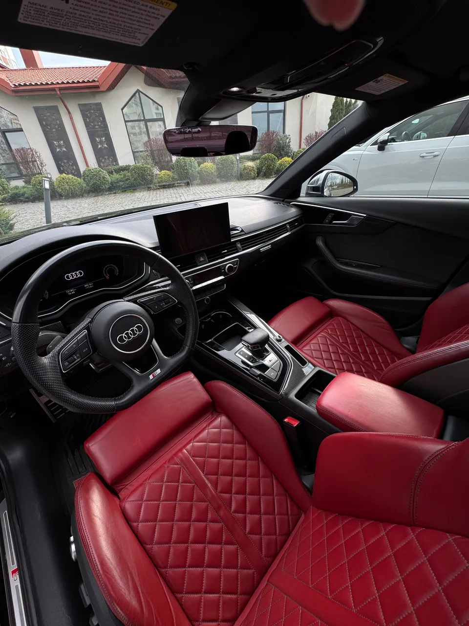 Audi S4 - фото 28