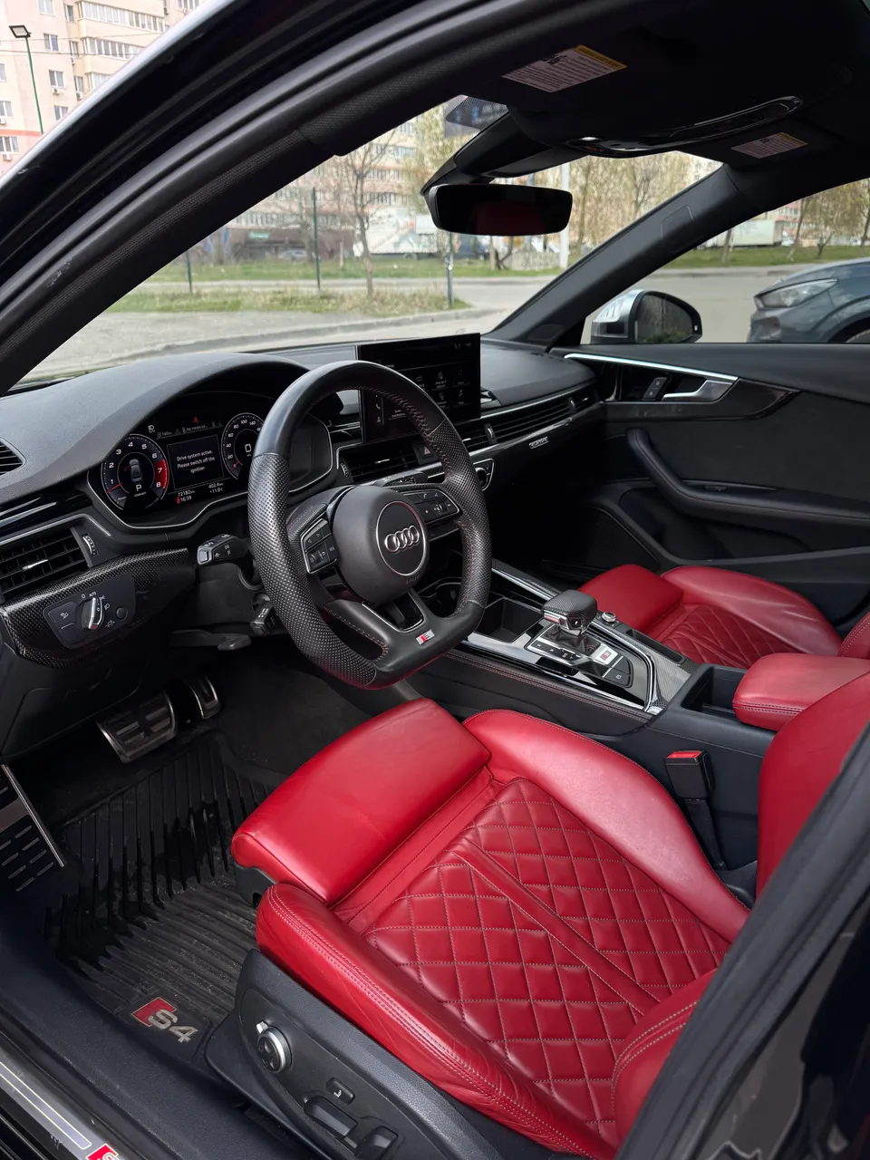 Audi S4 - фото 17