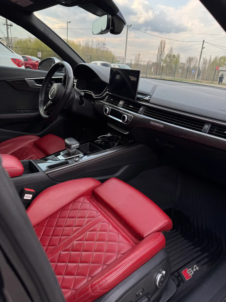 Audi S4 - фото 18