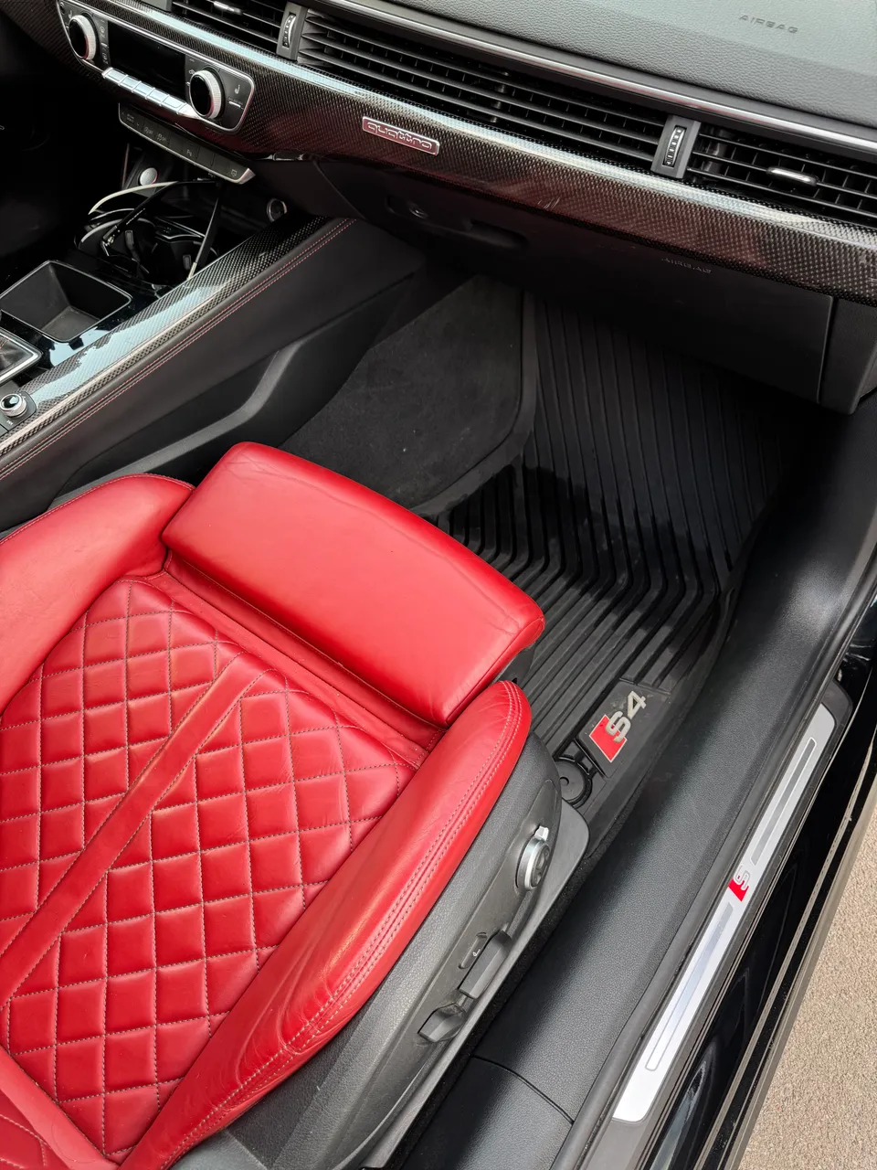 Audi S4 - фото 19