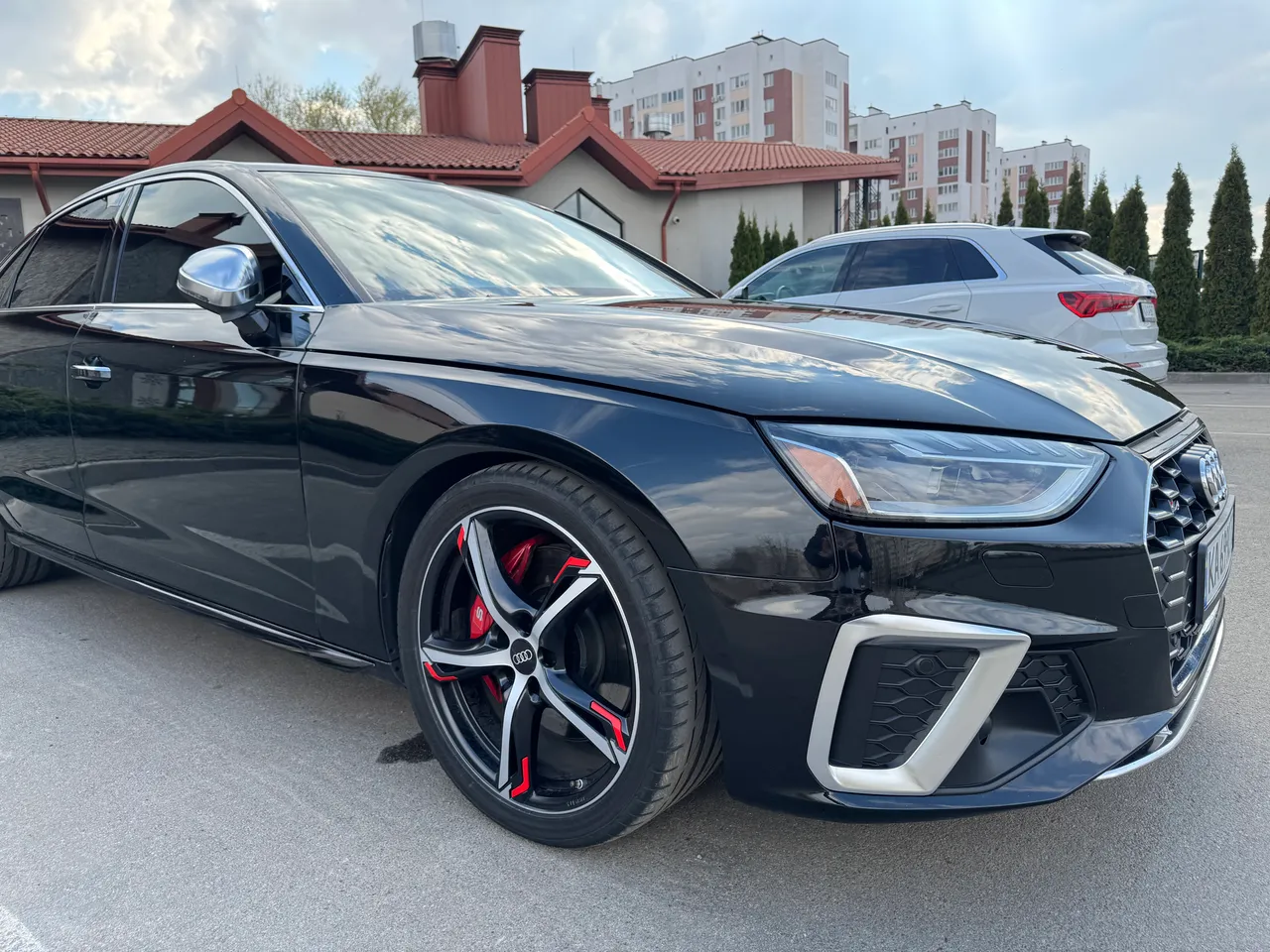 Audi S4 - фото 2