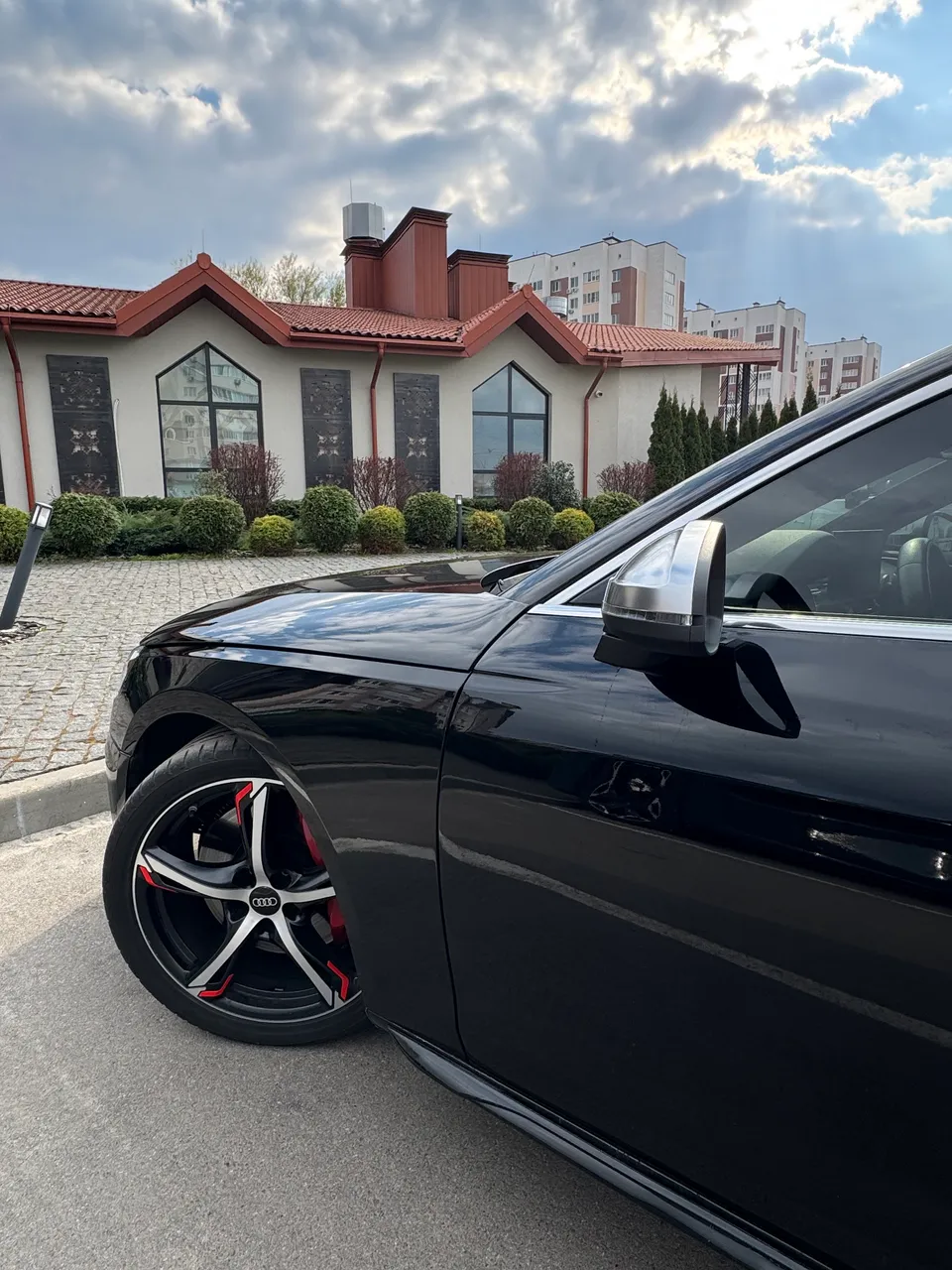 Audi S4 - фото 12