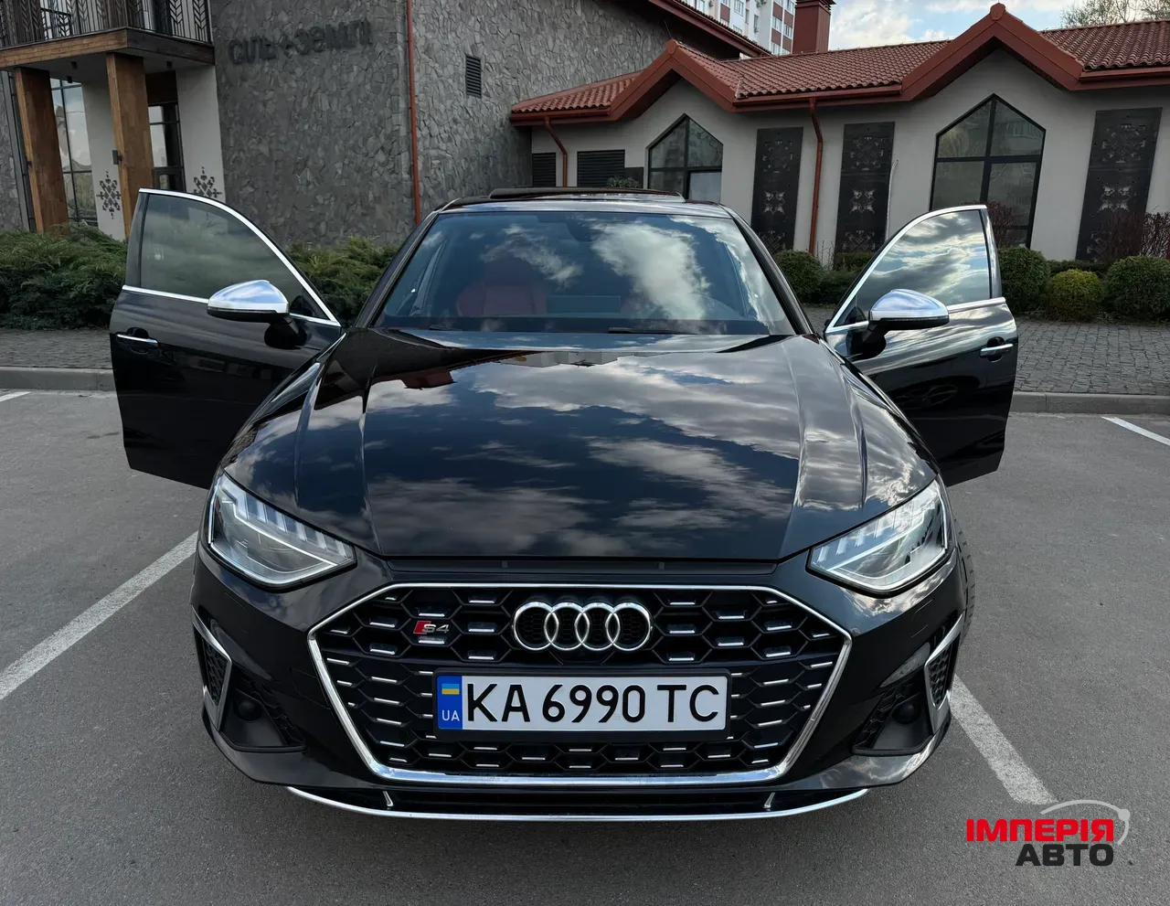 Audi S4 - фото 8