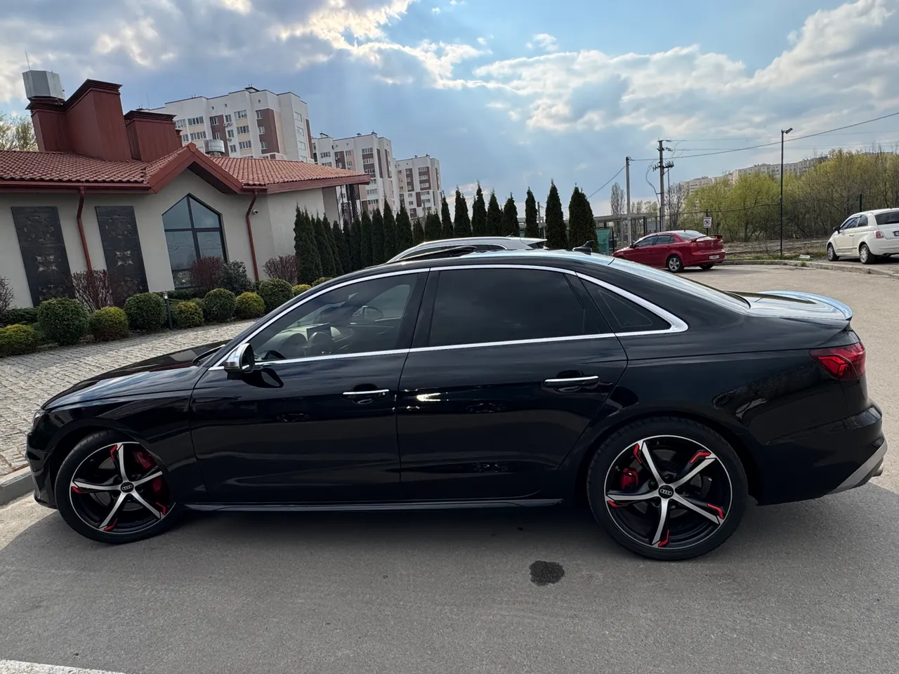 Audi S4 - фото 13