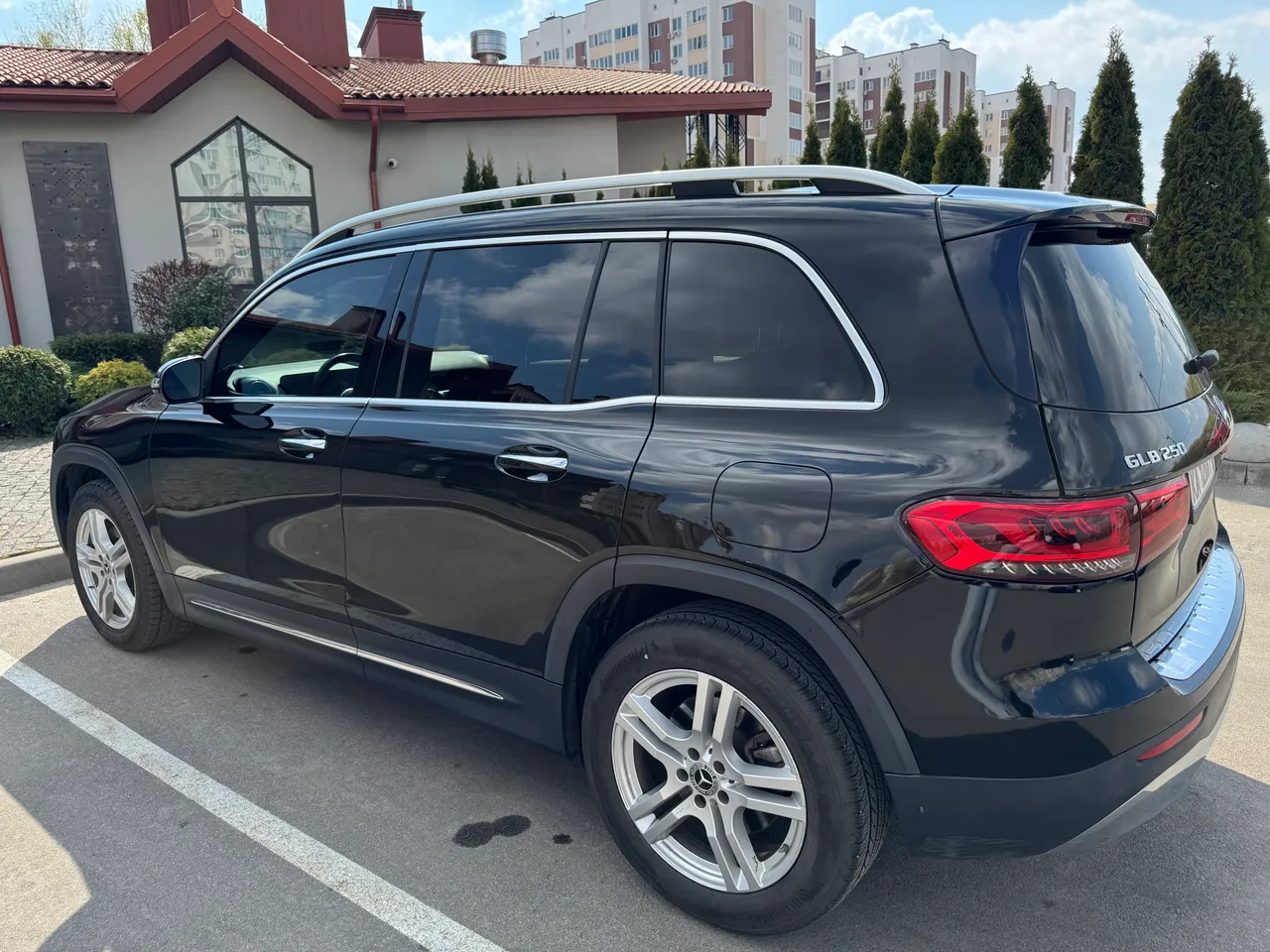 Mercedes-Benz GLB - фото 12