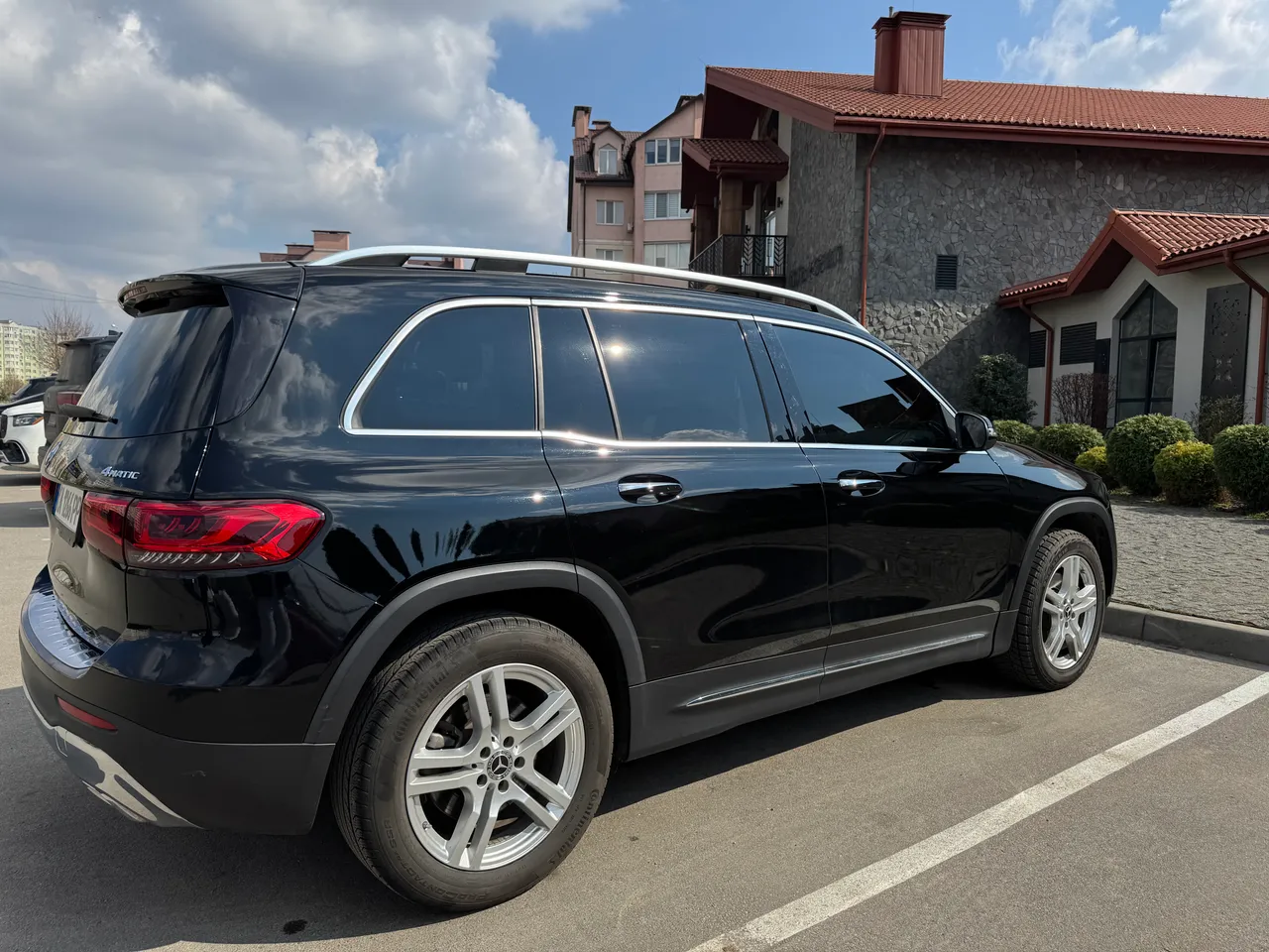 Mercedes-Benz GLB - фото 13