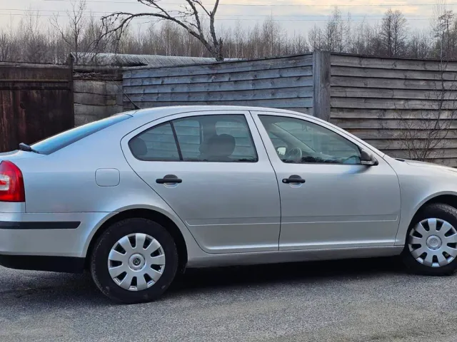 Skoda Octavia - фото 2