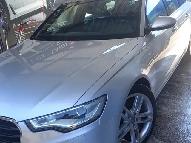 Audi A6 - фото 5
