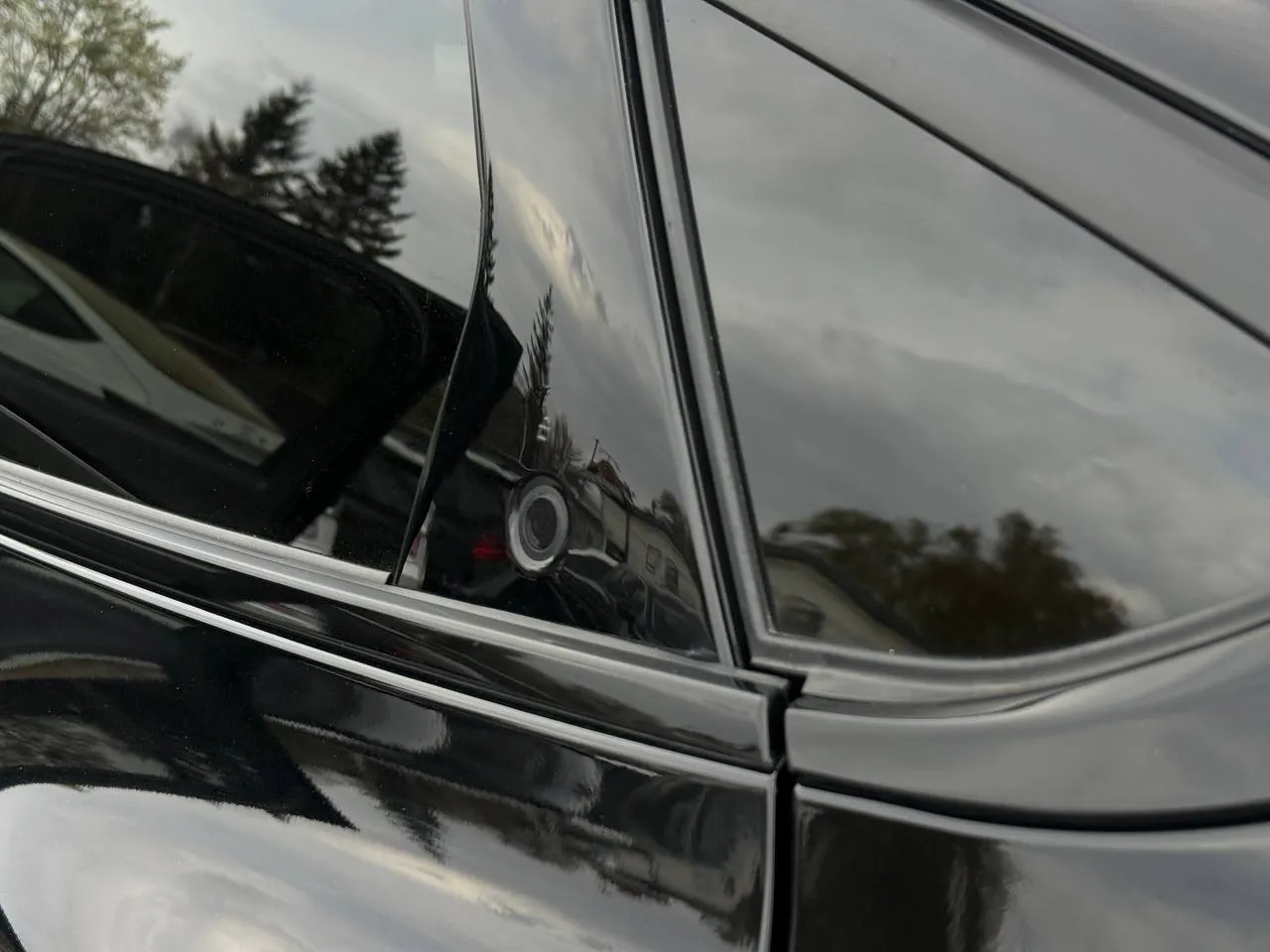 Ford Mustang Mach-E - фото 2