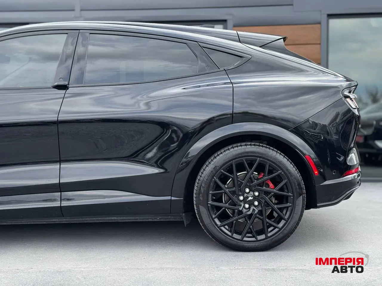 Ford Mustang Mach-E - фото 39