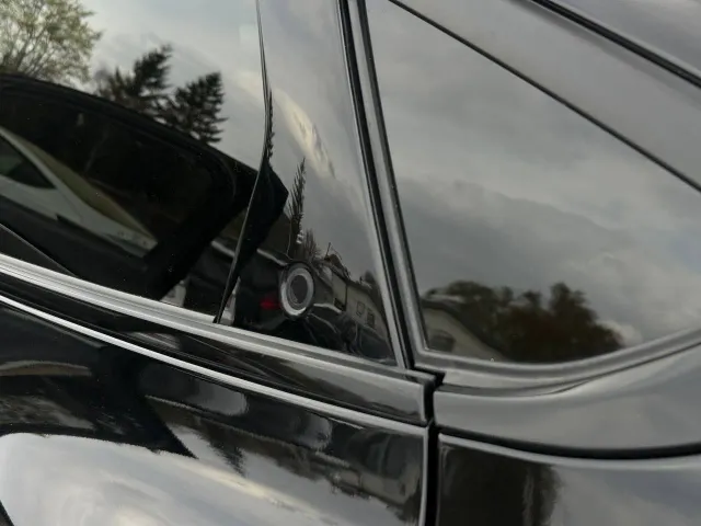 Ford Mustang Mach-E - фото 2