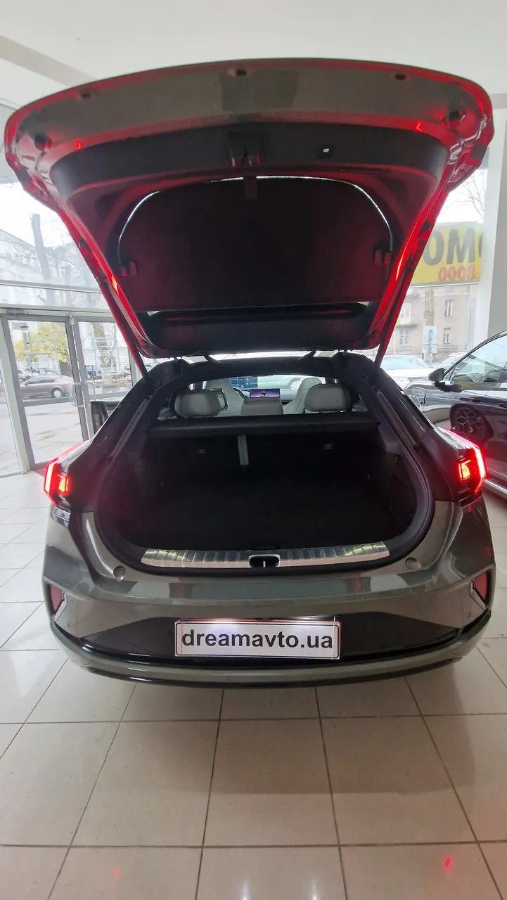 Zeekr 001 - фото 18