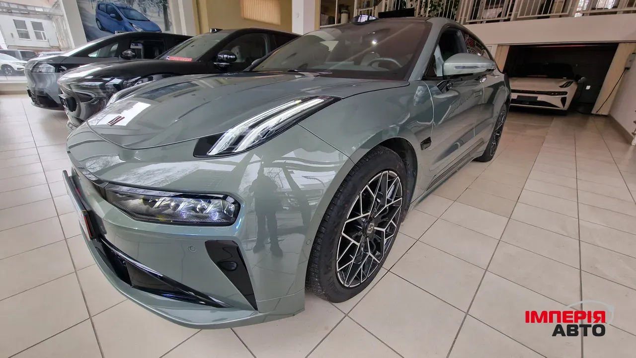 Zeekr 001 - фото 2