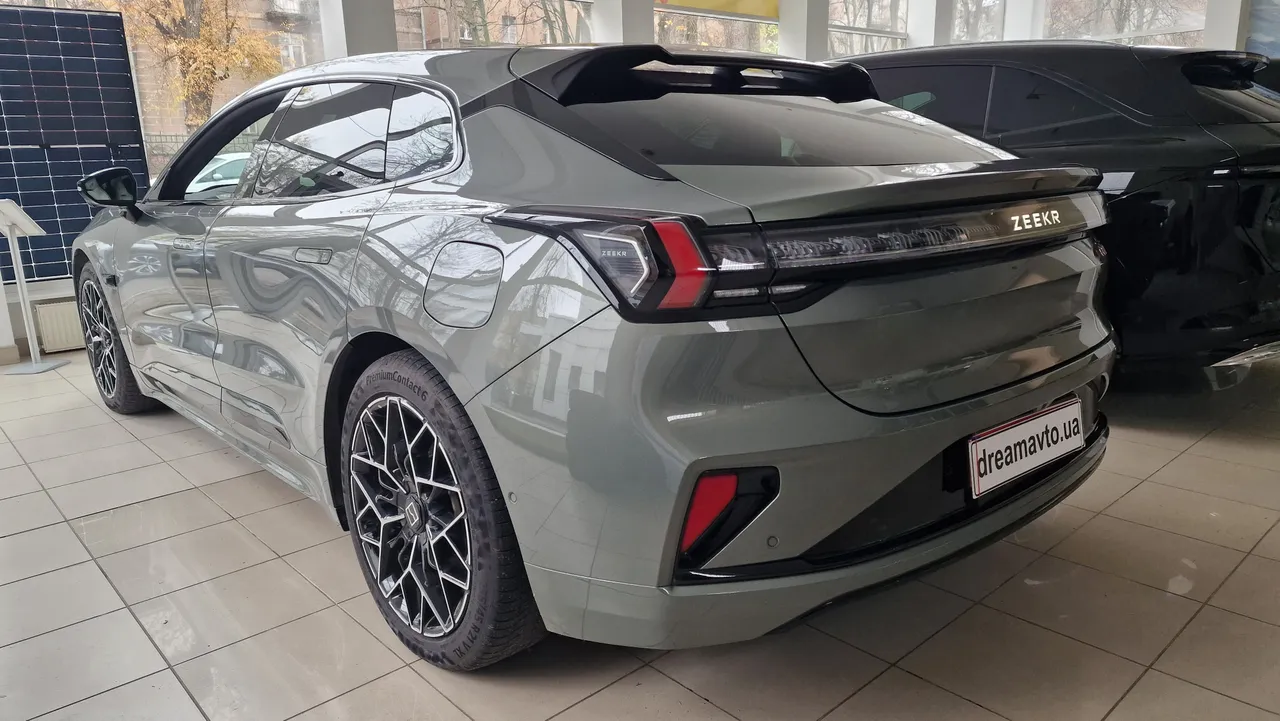 Zeekr 001 - фото 4