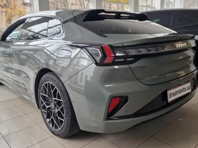 Zeekr 001 - фото 4
