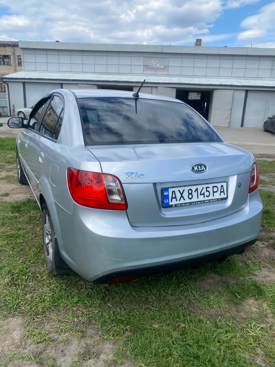 Kia Rio - фото 6