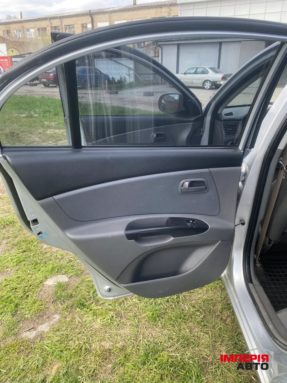 Kia Rio - фото 11