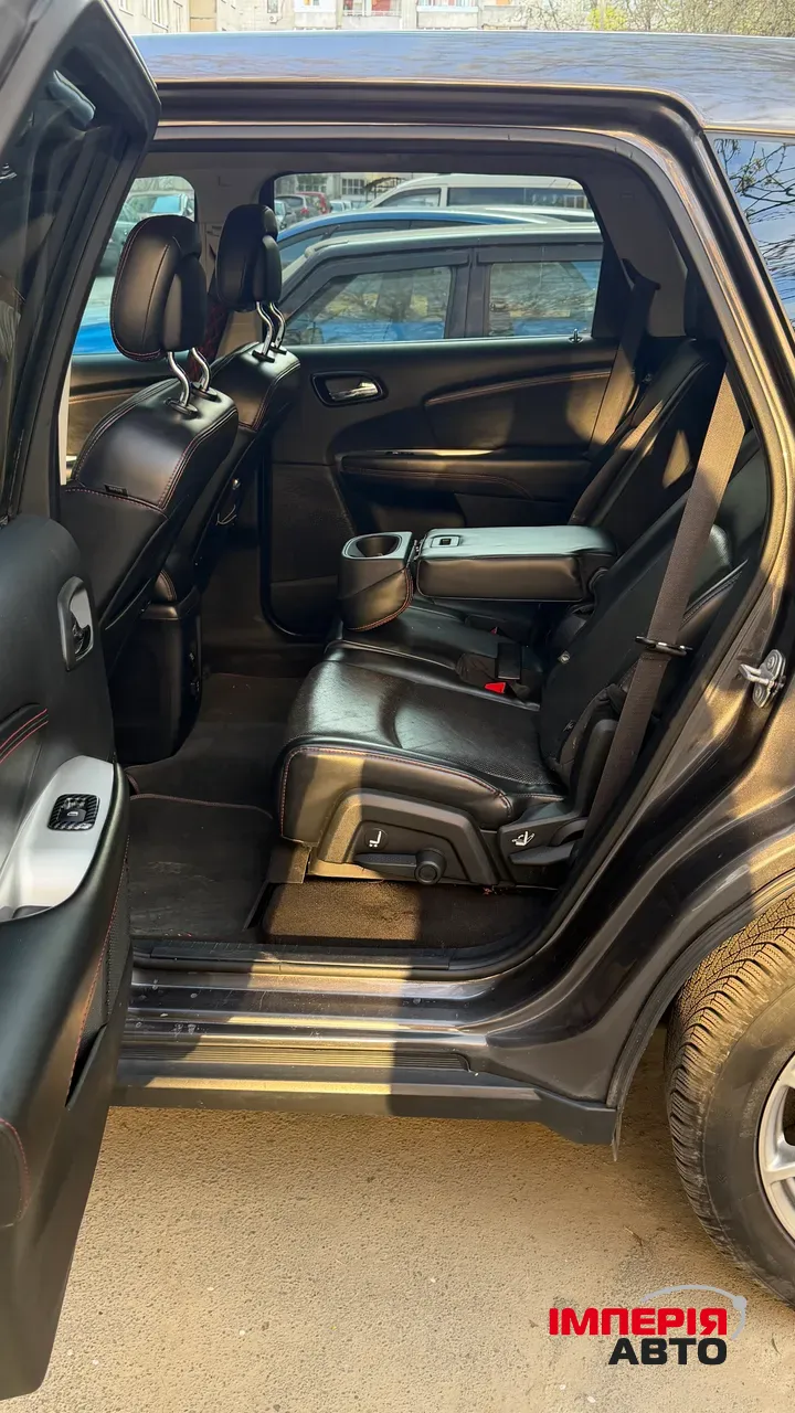 Dodge Journey - фото 7