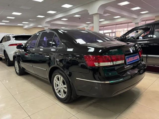 Hyundai Sonata - фото 2